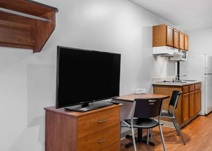 Extended Stay America Select Suites - Laredo